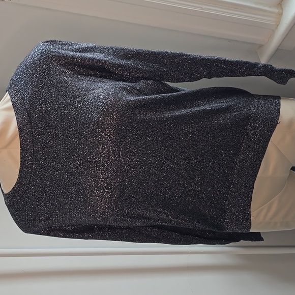 🖤🖤Pullover sparkly shirt🖤🖤 - Picture 1 of 4